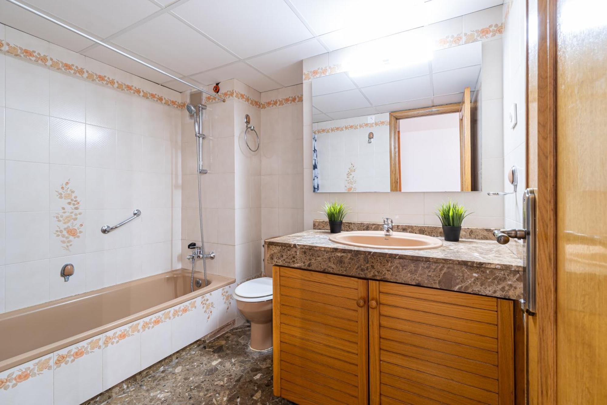 Turistmar - Amplio Apartamento En Salou Con Piscina, A 2 Minutos De La Playa المظهر الخارجي الصورة